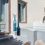 Mythical Blue Luxury (adults Only) Firá