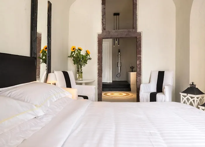 Mythical Blue Luxury (adults Only) Hotel Fira (Santorini)